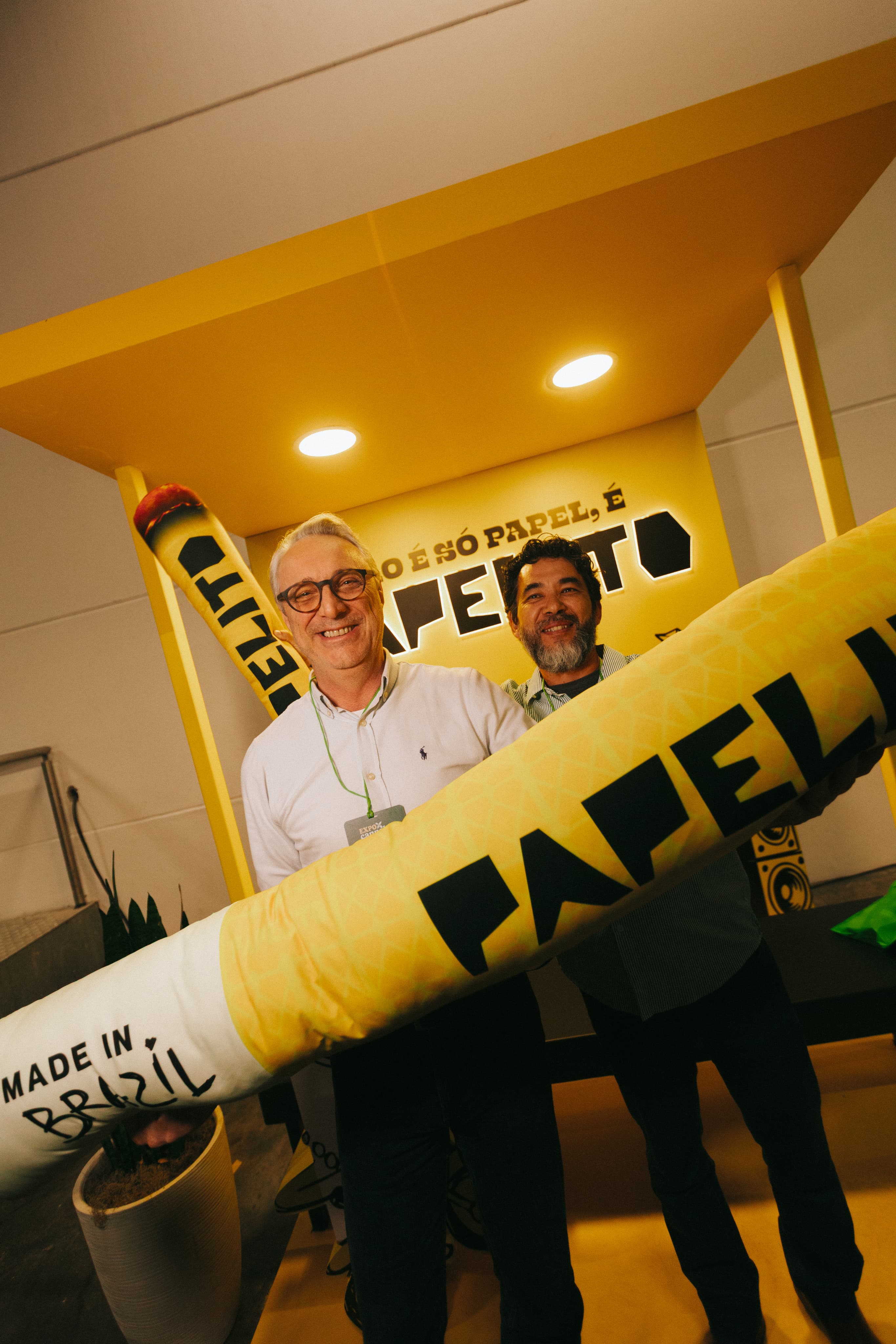 Parceiros no espaço PDV Perfeito Papelito.